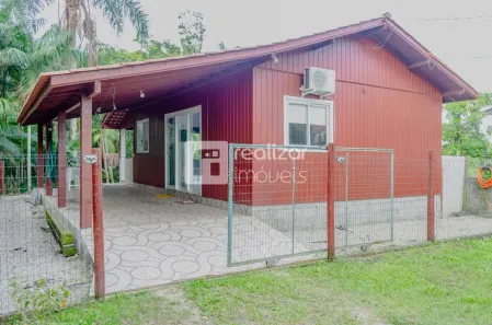 Casa com 2 Quartos para alugar, 90m² no Campeche, Florianópolis