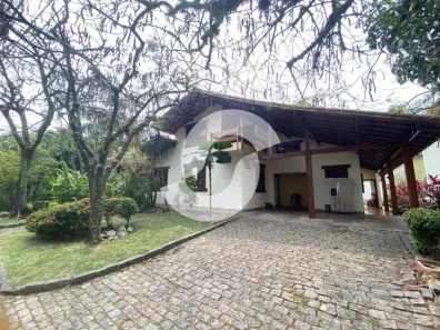 Apartamento com 6 Quartos à venda, 330m² no Itaipu, Niterói