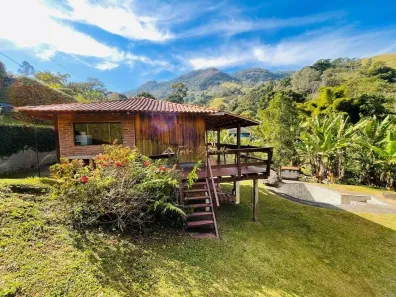 Fazenda/Sítio com 2 Quartos à venda, 1020m² no , São Bento do Sapucaí