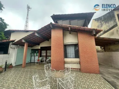 Casa com 3 Quartos à venda, 360m² no Piratininga, Niterói