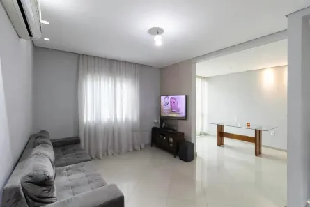 Casa com 3 Quartos à venda, 200m² no Cabral, Contagem