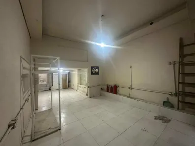 Ponto Comercial para alugar, 90m² no Centro Histórico, Porto Alegre