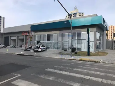 Prédio Comercial para alugar, 321m² no Jardim Santa Helena, Suzano