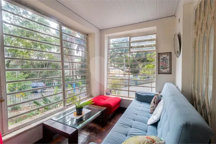 Casa com 3 Quartos à venda, 253m² no Pacaembu, São Paulo