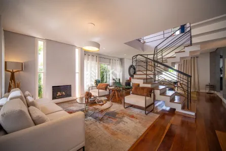Casa de Condomínio com 4 Quartos à venda, 240m² no Vila Santo Antônio, Cotia