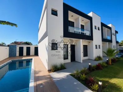 Casa de Condomínio com 2 Quartos à venda, 77m² no Capricórnio II, Caraguatatuba