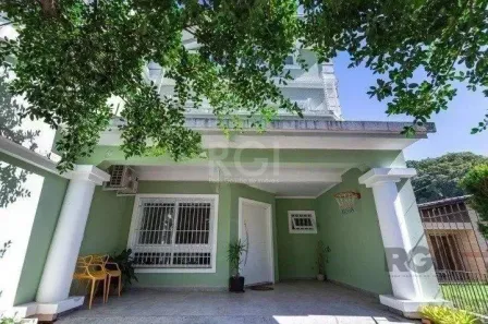 Casa com 3 Quartos à venda, 210m² no Ipanema, Porto Alegre