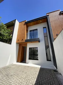 Casa com 3 Quartos à venda, 100m² no Anita Garibaldi, Joinville