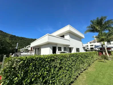 Casa de Condomínio com 4 Quartos para alugar, 290m² no Canasvieiras, Florianópolis