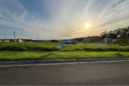 Lote/Terreno à venda, 250m² no Colinas do Castelo, Jaguariúna