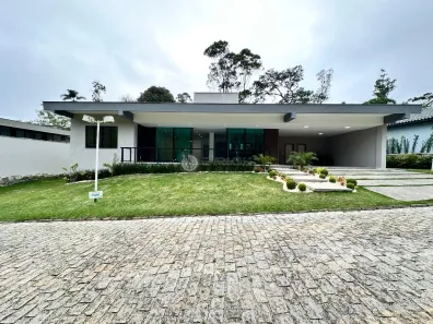 Casa com 3 Quartos à venda, 280m² no Quebra Frascos, Teresópolis
