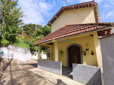 Casa com 3 Quartos à venda, 110m² no Simeria, Petrópolis