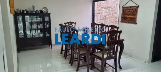 Sobrado com 4 Quartos à venda, 500m² no Vila Bertioga, São Paulo