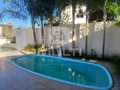 Casa com 3 Quartos para alugar, 145m² no Santa Mônica, Uberlândia
