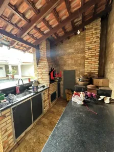 Casa com 3 Quartos à venda, 198m² no Parque Residencial Nosaki, Presidente Prudente