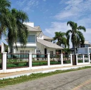 Casa com 5 Quartos à venda, 320m² no Torres, Torres