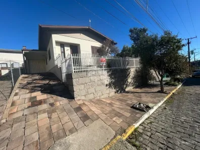 Casa com 3 Quartos à venda, 70m² no Primeiro de Maio, Farroupilha