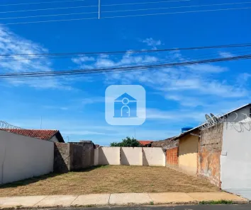 Lote/Terreno à venda, 198m² no Centro, Araguari