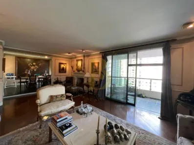 Apartamento com 3 Quartos para alugar, 220m² no Itaim Bibi, São Paulo