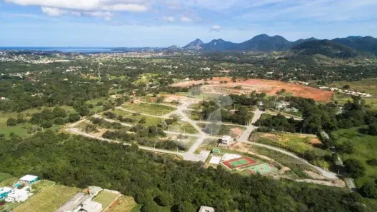 Lote/Terreno à venda, 391m² no Ubatiba, Maricá