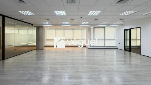 Sala Comercial para alugar, 212m² no Cambuí, Campinas