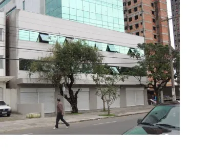 Sala Comercial à venda, 44m² no Santa Maria Goretti, Porto Alegre