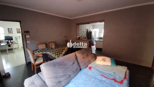 Casa com 3 Quartos à venda, 250m² no Brasil, Uberlândia