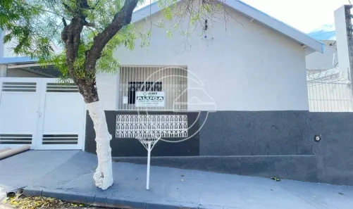 Casa com 2 Quartos para alugar, 10m² no Centro, Marília