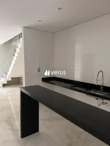 Sobrado com 3 Quartos à venda, 125m² no Grand Ville, Uberlândia