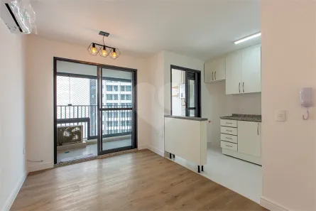 Apartamento com 2 Quartos para alugar, 54m² no Vila Anastácio, São Paulo