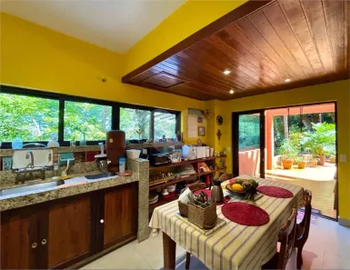 Casa com 4 Quartos à venda, 246m² no Lagoa, Rio de Janeiro