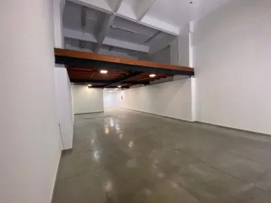 Ponto Comercial para alugar, 230m² no Moinhos de Vento, Porto Alegre