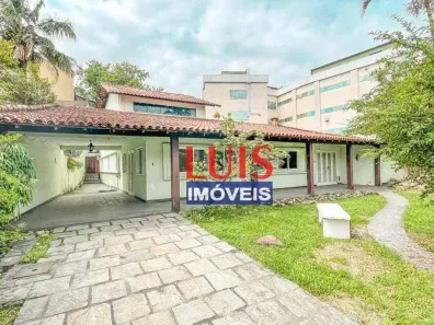 Casa com 4 Quartos para alugar, 200m² no Piratininga, Niterói