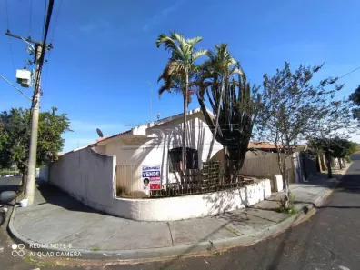 Casa com 3 Quartos à venda, 177m² no Parque Residencial Vale do Sol, Araraquara