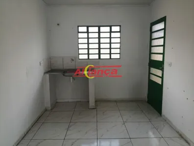 Casa com 2 Quartos para alugar, 63m² no Jardim Diogo, Guarulhos