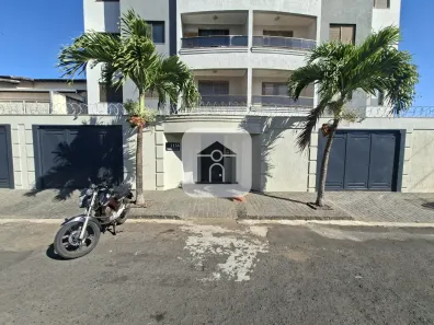 Apartamento com 3 Quartos para alugar, 95m² no Santa Mônica, Uberlândia