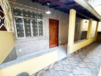 Casa com 2 Quartos para alugar, 120m² no Vila da Penha, Rio de Janeiro