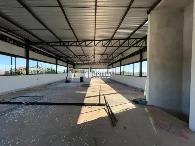 Ponto Comercial para alugar, 990m² no Tocantins, Uberlândia