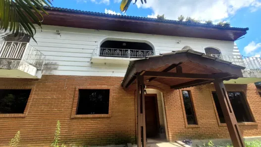 Casa de Condomínio com 4 Quartos à venda, 300m² no Caraguatá, Mairiporã