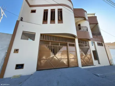 Casa com 3 Quartos para alugar, 120m² no , Guanambi