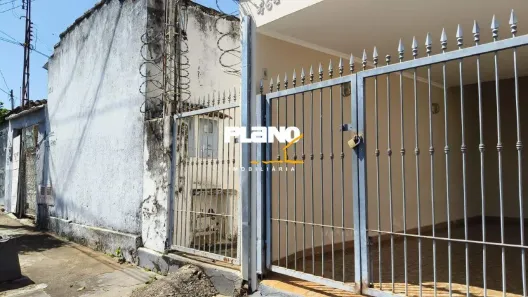 Casa com 2 Quartos para alugar, 40m² no Jardim Califórnia, Franca