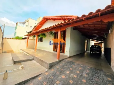 Casa com 3 Quartos à venda, 236m² no Santa Cruz, Belo Horizonte