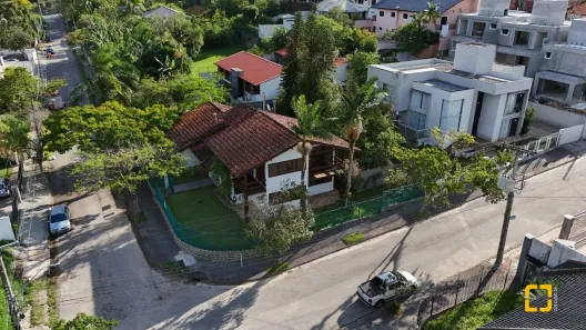 Casa com 6 Quartos à venda, 327m² no Trindade, Florianópolis