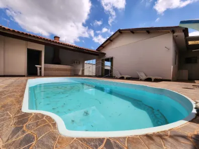 Casa com 3 Quartos para alugar, 186m² no Jardim Maria Luiza III, Jaú