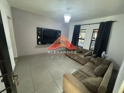 Casa com 2 Quartos à venda, 143m² no Vila Tesouro, São José dos Campos
