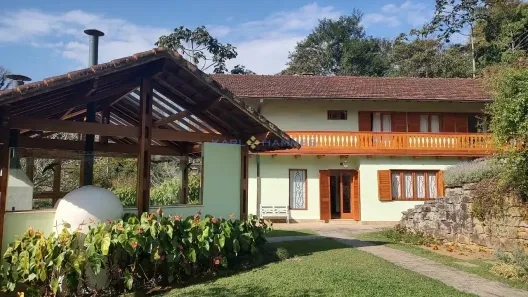 Casa com 4 Quartos à venda, 266m² no Quarteirão Ingelheim, Petrópolis