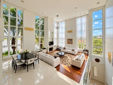 Casa com 3 Quartos à venda, 375m² no Boa Vista, Porto Alegre