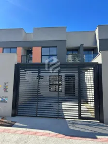 Sobrado com 3 Quartos à venda, 135m² no Anita Garibaldi, Joinville