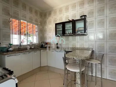 Sobrado com 3 Quartos à venda, 430m² no Residencial Estoril, Taubaté