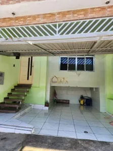 Sobrado com 3 Quartos à venda, 144m² no Jardim Cristiane, Santo André